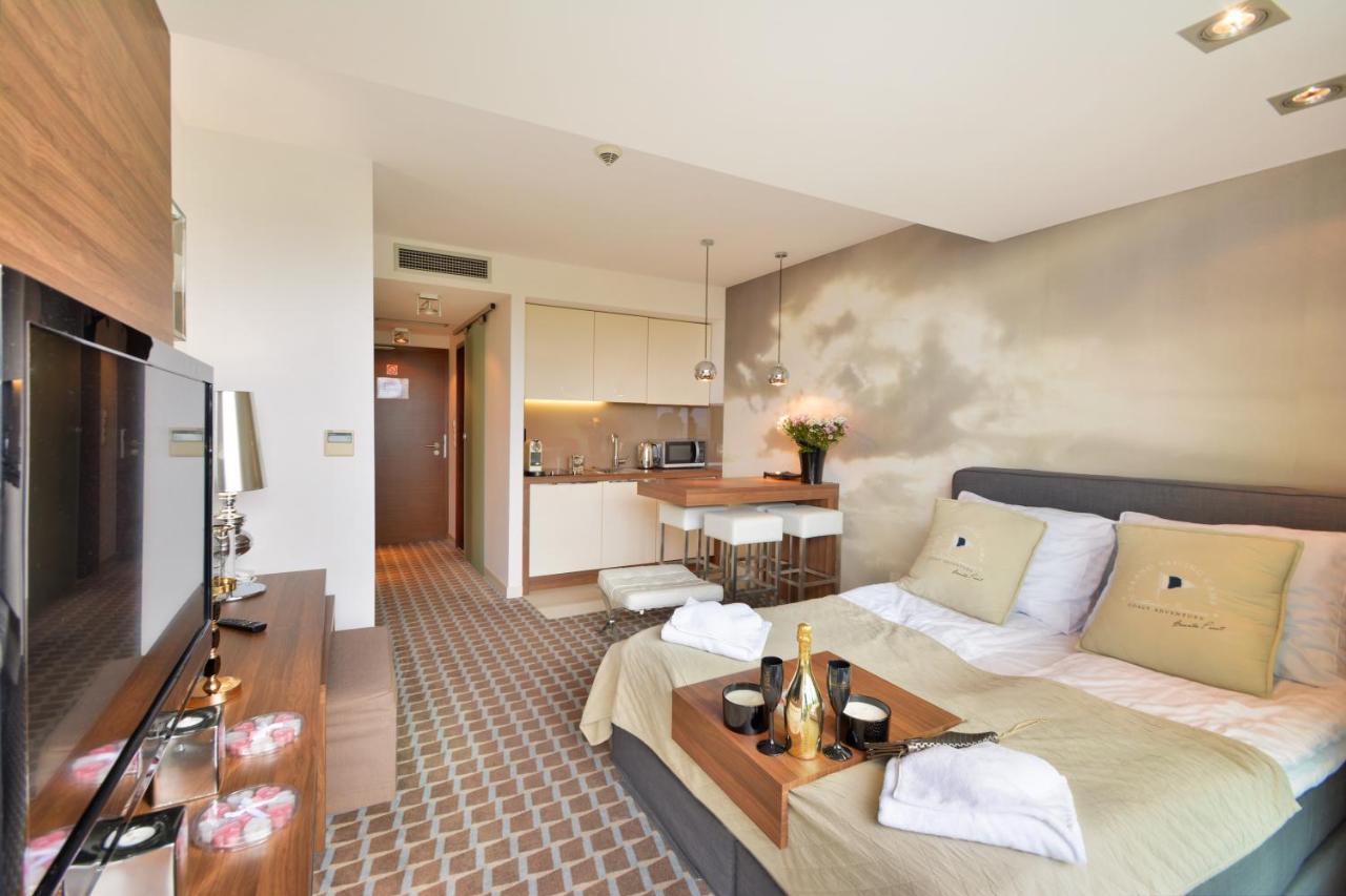 Marine Hotel Apartament Prywatny Studio Widok Na Morze Basen Sauna Jacuzzi 5 Pietro Колобжег Екстериор снимка